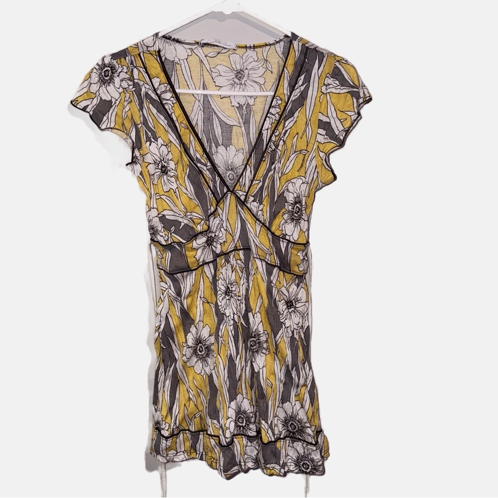 Y2K CHARLOTTE RUSSE  V-Neck Short Sleeve Babydoll Floral Top